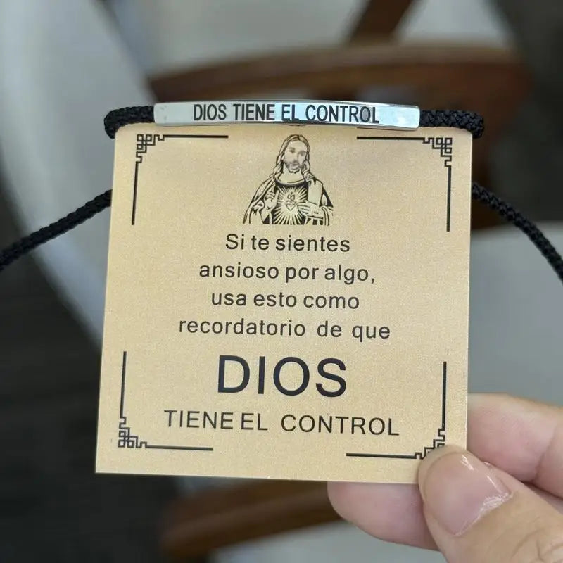 “God Is in Control”, Dios Tiene El Control Pulsera